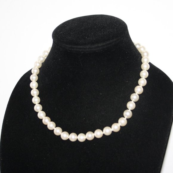 🤍 Chunky White Pearl Necklace · 18" · Vintage Radiance ✨ - Picture 1 of 4